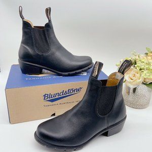 poshmark blundstone